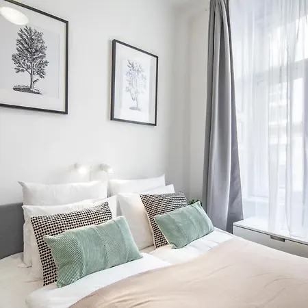 Excellent Cosy Very Location *